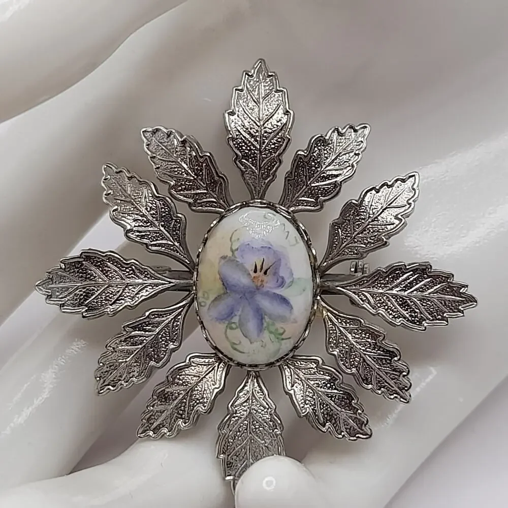 Vintage 1950s Hand Painted Porcelain Floral Brooch Silver Tone Leaf Frame 2